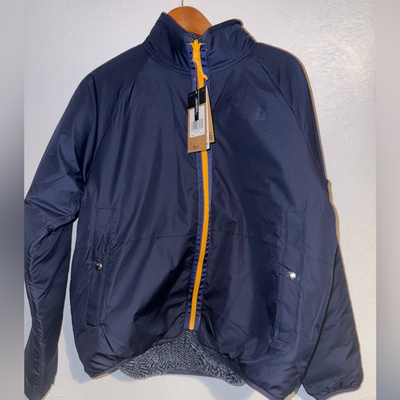 The North face Winter coat - Picture 2 of 3